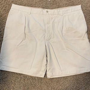 Tommy Bahama Silk Shorts 
Mens Sz 44